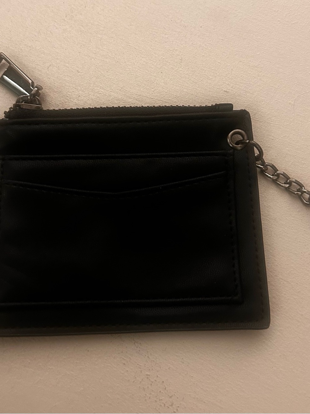 Card wallet Sleek Black Leather with Chain Attachment